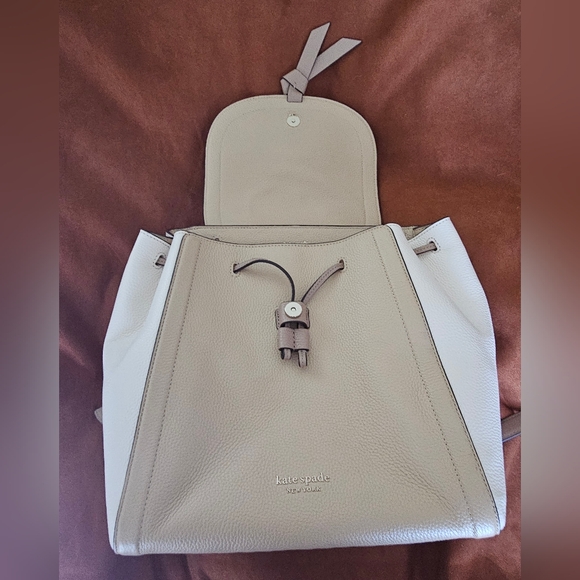 Kate Spade NWOT Knott Colorblock Pebbled Leather Medium backpack. Warm stone - Picture 9 of 15